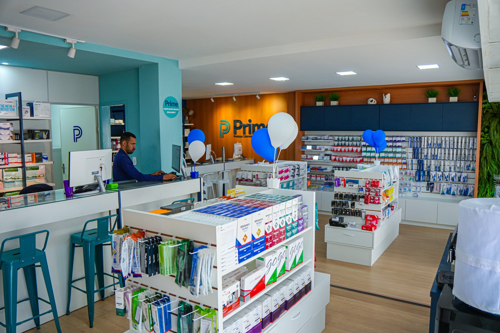 Interior da loja Dental Prime